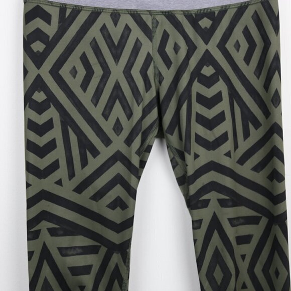 Lululemon Run: Inspire Crop II *All Full-On Luxtreme Legging Pants - Picture 4 of 10